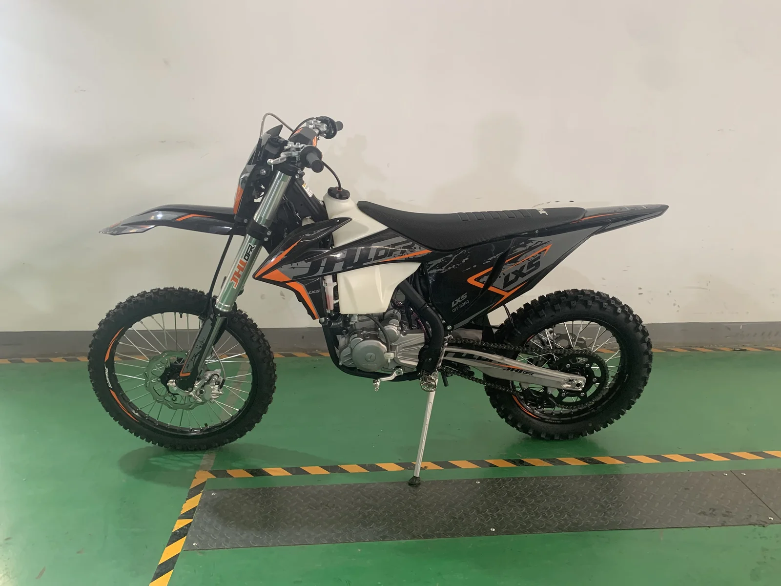 JHL LX5 NB300 2